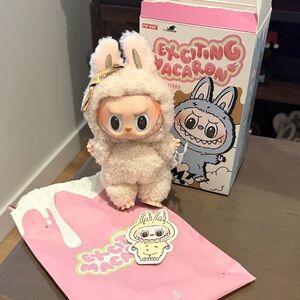 Labubu Exciting Macaron SOYMILK